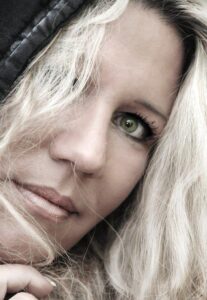 Stephanie Urbat-Jarren